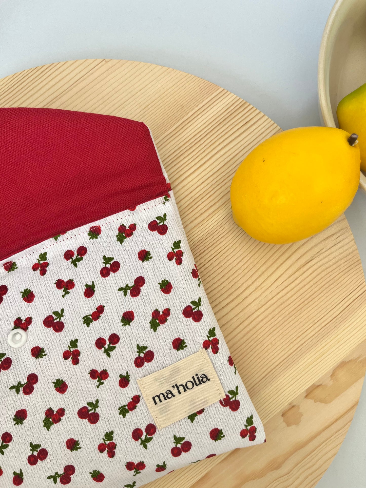 POCHETTE AVEC RABAT CERISE | PETIT FORMAT