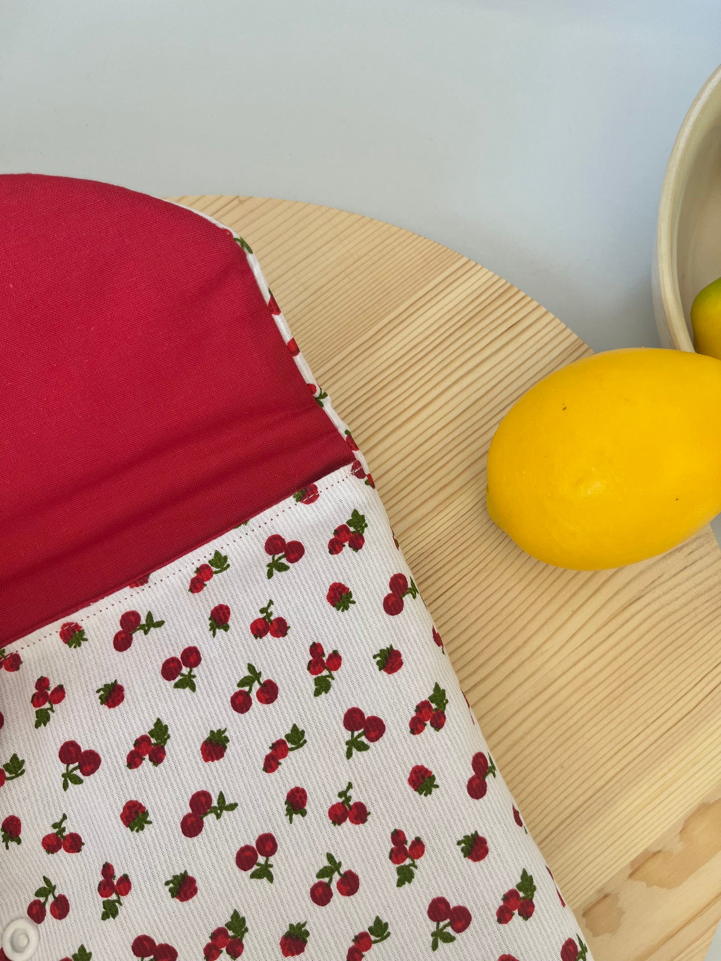 POCHETTE AVEC RABAT CERISE | GRAND FORMAT